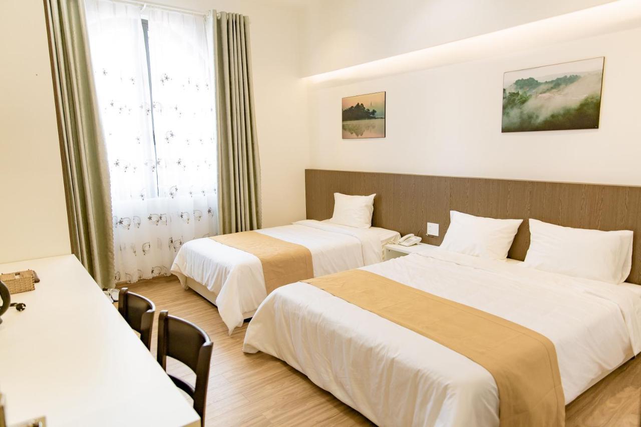 Hotel Khách Sạn Đạt Thịnh Da Lat Esterno foto