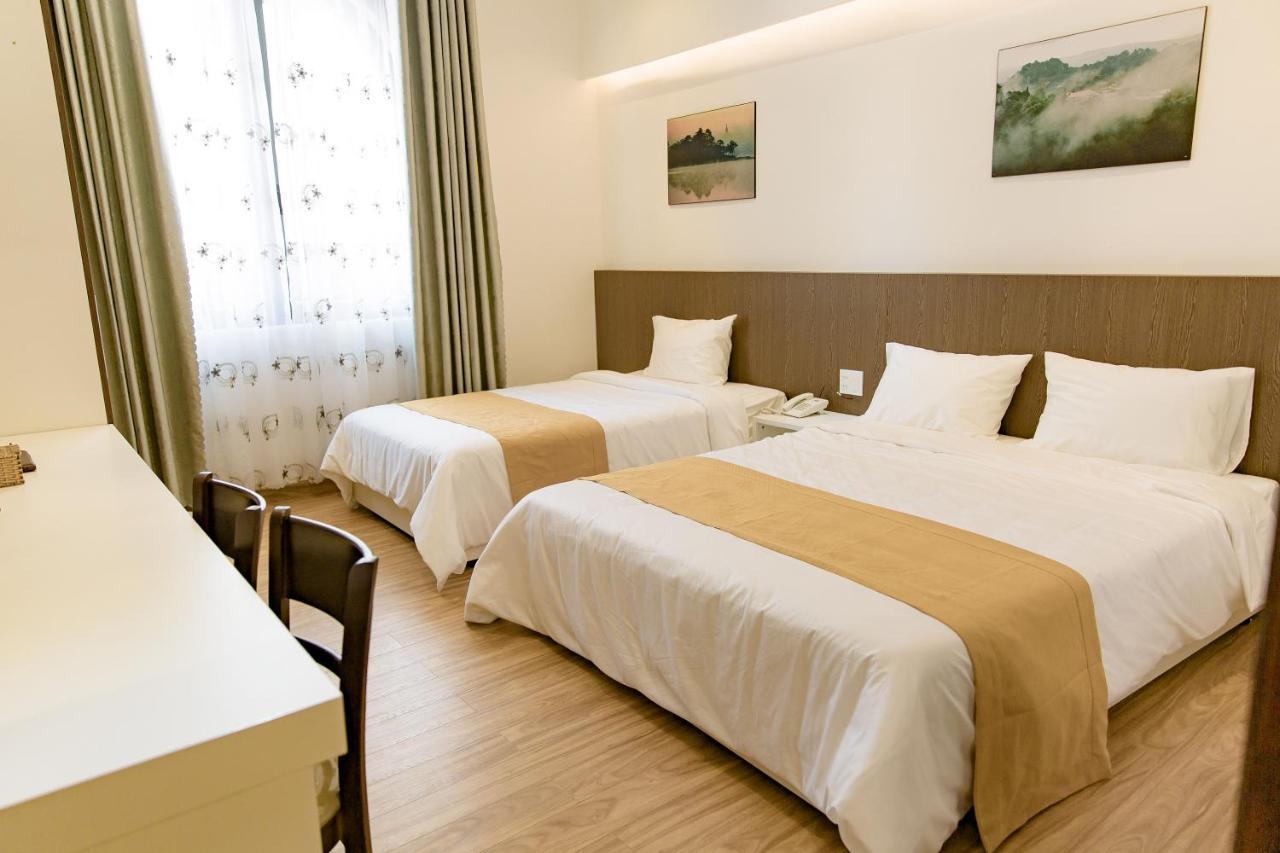 Hotel Khách Sạn Đạt Thịnh Da Lat Esterno foto