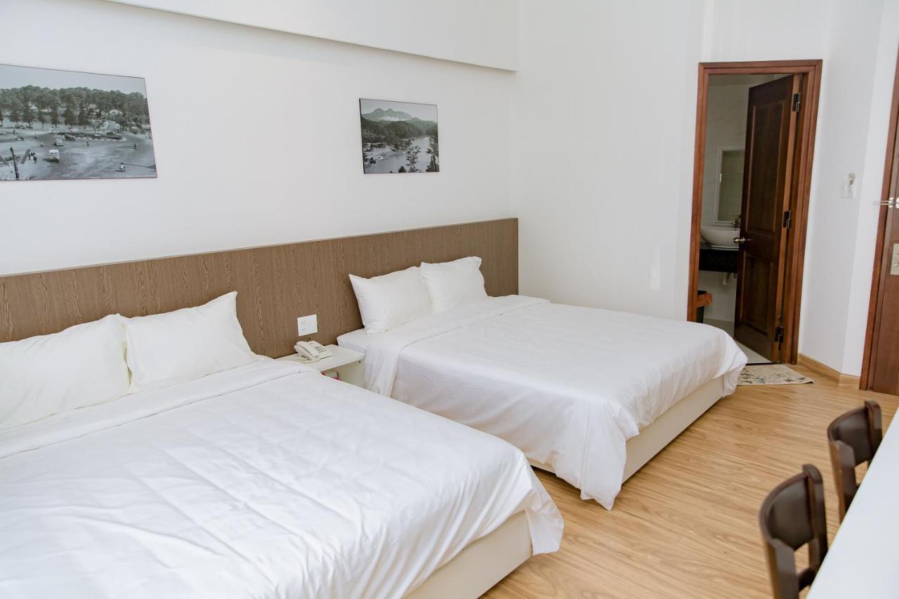 Hotel Khách Sạn Đạt Thịnh Da Lat Esterno foto